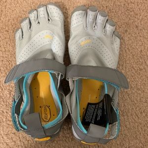 COPY - used Vibram woman’s water shoes